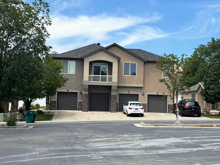 3066 W Desert Lily Dr #NA — Photo 1