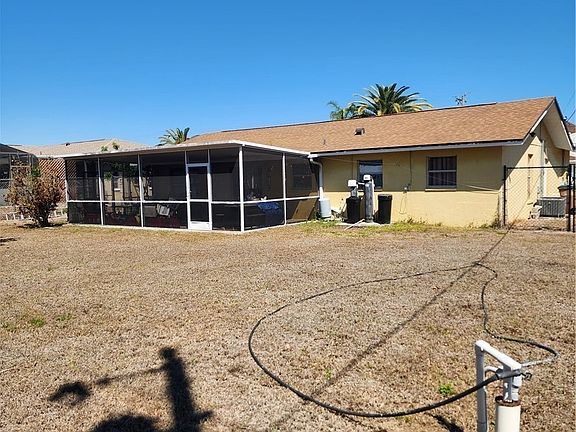 5th image of 1922 NE 20th Ct
