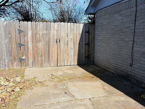 3rd image of 16314 Kensley Dr