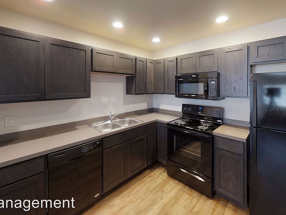 1st image of 3045 N 27th Ave APT 4