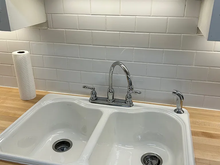 515 Basswood Ave #B27 — Photo 7