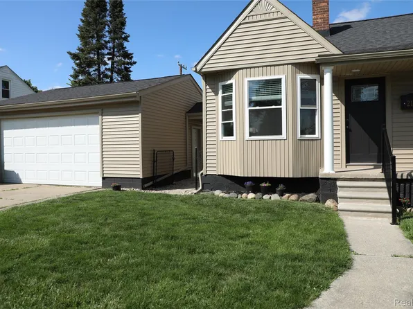2126 Euclid St, Lincoln Park, MI 48146