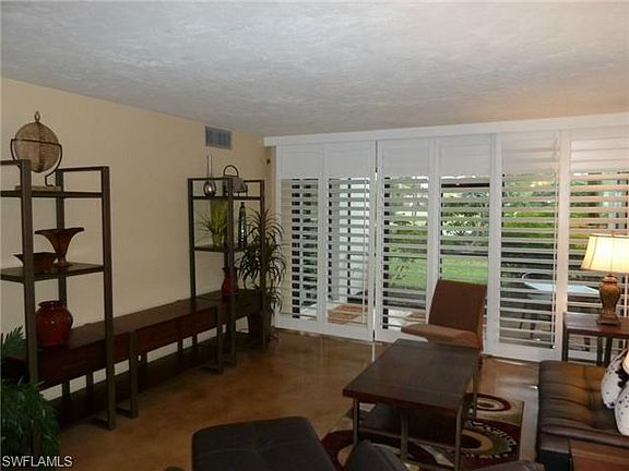 4th image of 15632 Carriedale Ln APT 2
