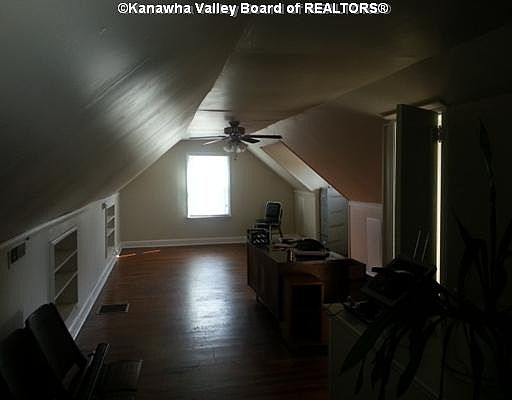 4th image of 43 Maccorkle Ave SW