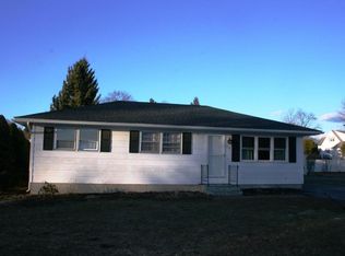 24 James St, Pittsfield, MA 01201