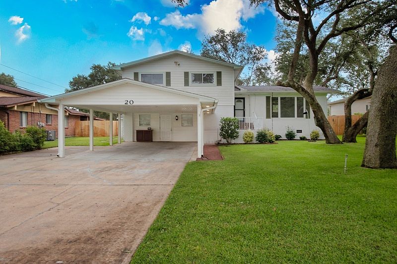 1st image of 20 Dogwood Dr