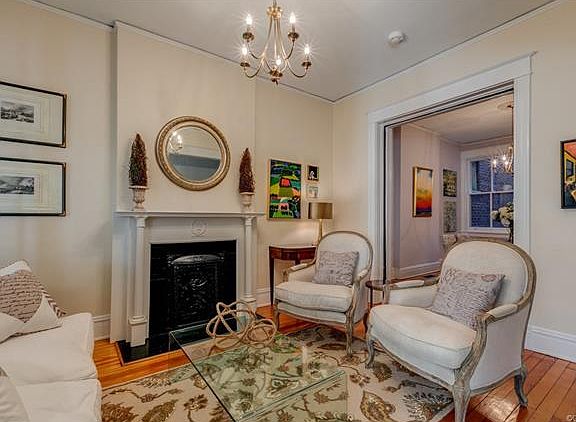4th image of 2407 Kensington Ave