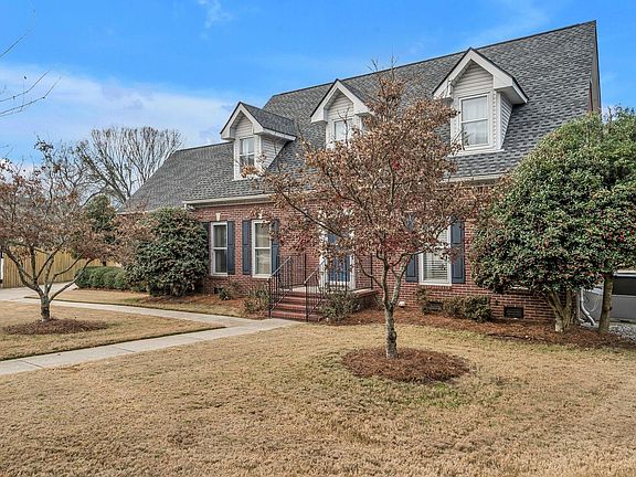 2nd image of 1700 Creek Bend Cir SE