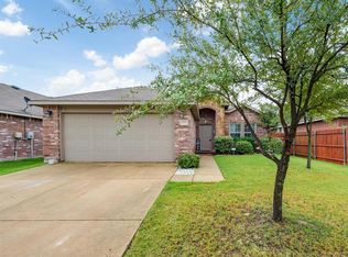 1320 Amazon Dr, Justin, TX 76247
