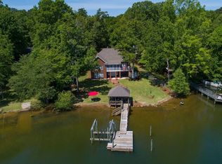 915 Sandbar Rd, Chapin, SC 29036