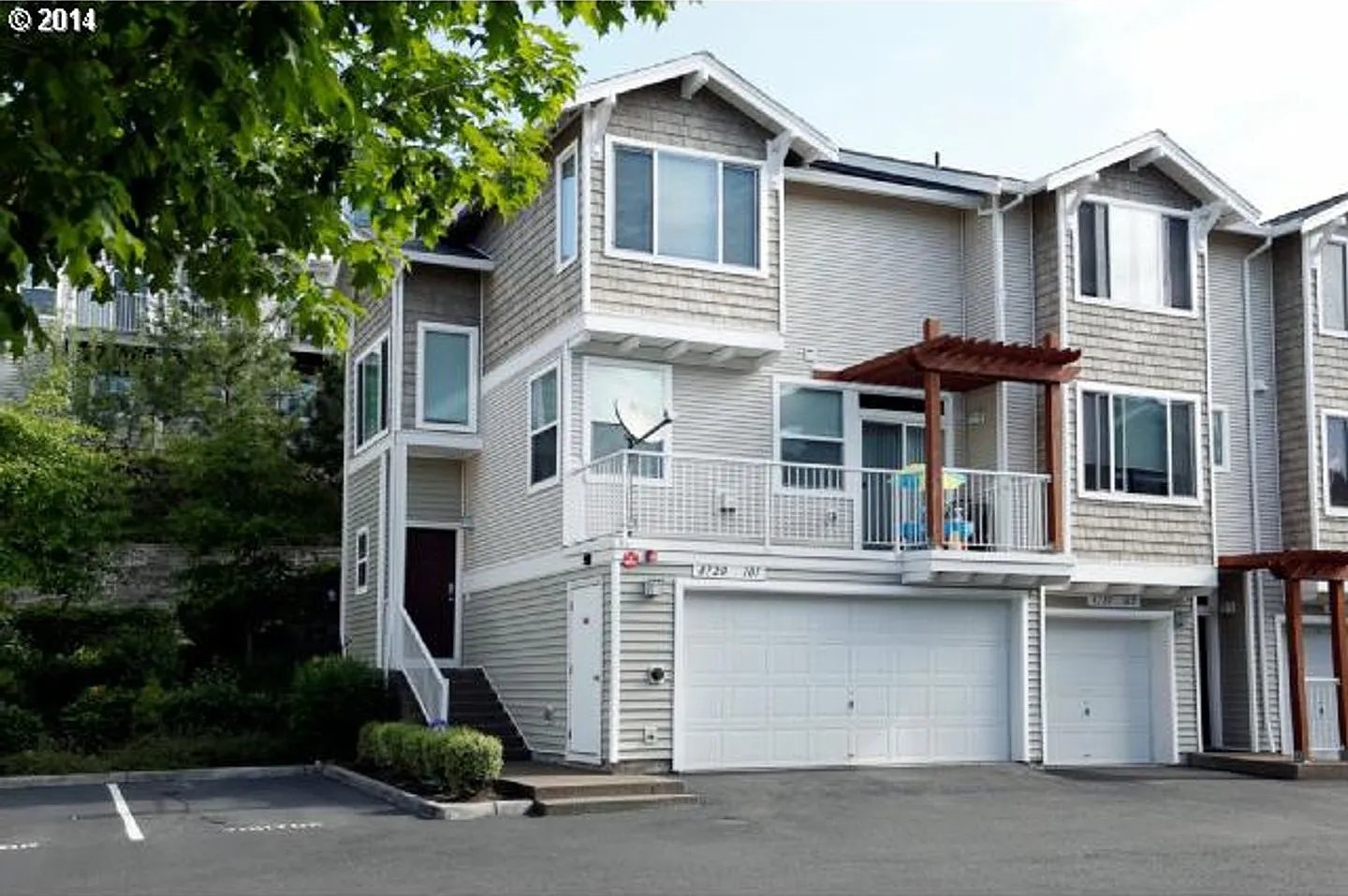 Beautiful, Spacious 3bd Home In Beaverton! $200 Off First Month's Rent! — Photo 1