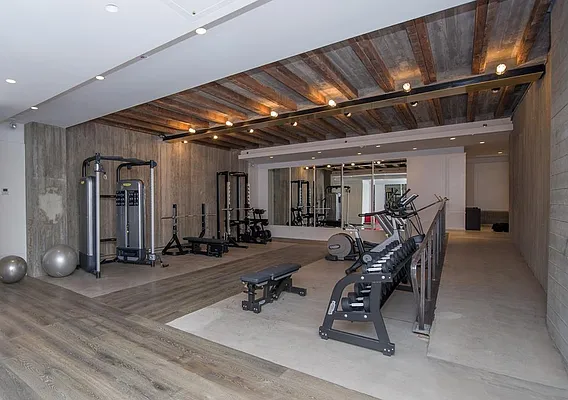 Sold by Compass | media 17