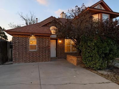5421 Gold Rush Dr NW, Albuquerque, NM, 87120