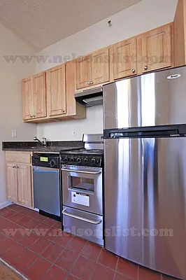 Rented by R New York | media 10