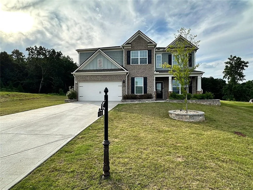 5 bed, 4.0 bath, 3332 sqft, $3,500 — Photo 1