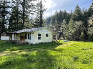 242 Hinkle Creek Rd, Sutherlin, OR 97479