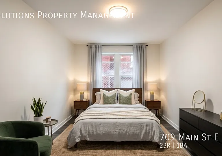 709 Main St E #3 — Photo 2