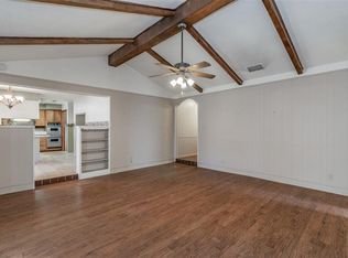 6400 Donna Ln, Forest Hill, TX 76119