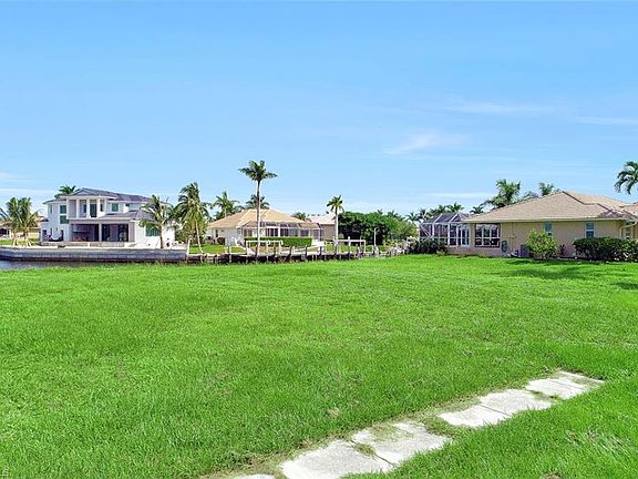 4th image of 768 Caribbean Ct
