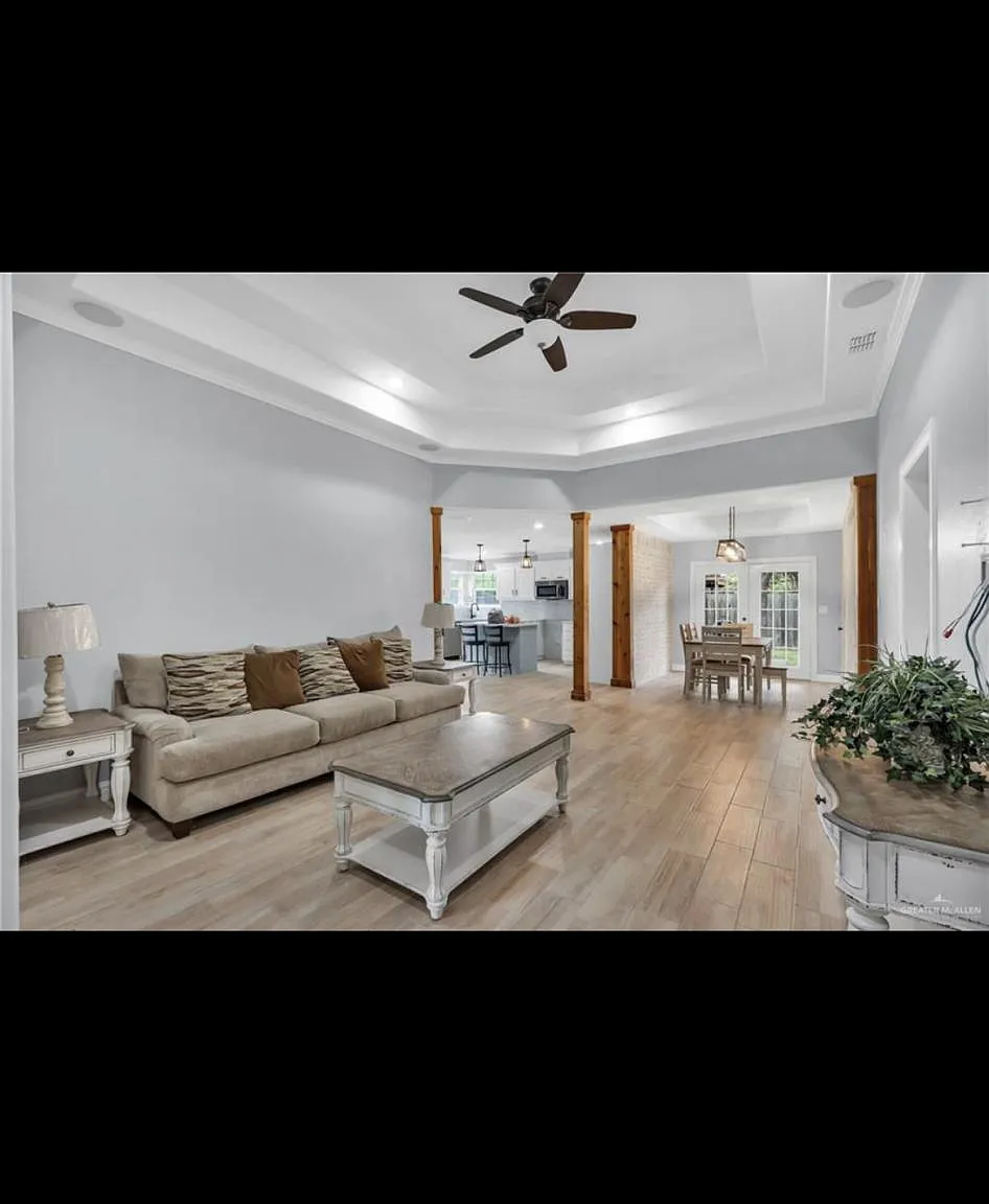 4 bed, 1834 sqft, $2,000 — Photo 1