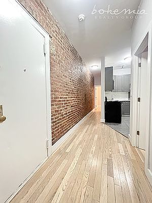 5th image of 512 W 158th St #11