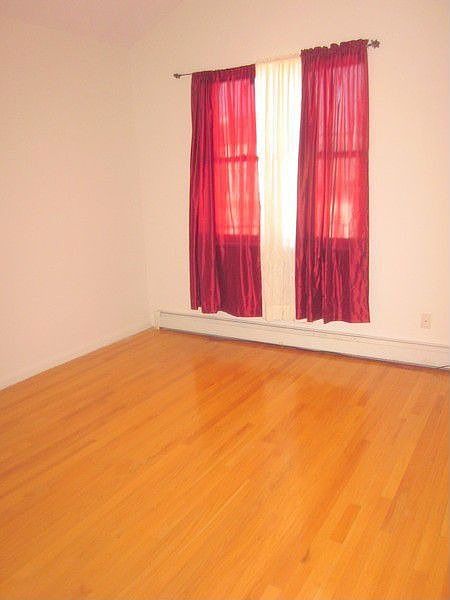 2nd image of 61 Bay 11 St
