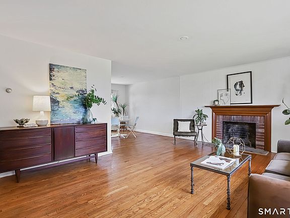 4th image of 25 Dairy Farm Road