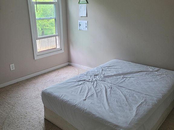 4th image of 328 Saint Andrews Dr #328