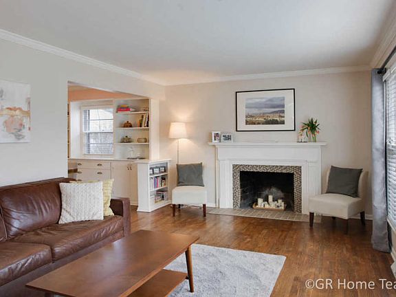 3rd image of 1837 Chamberlain Ave SE