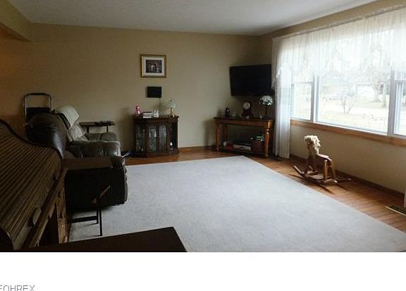 2nd image of 171 Normandy Dr