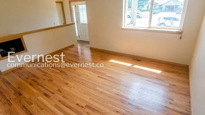 250 Opal Ct — Photo 9