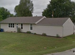 702 N Ellerman Rd, Wentzville, MO 63385