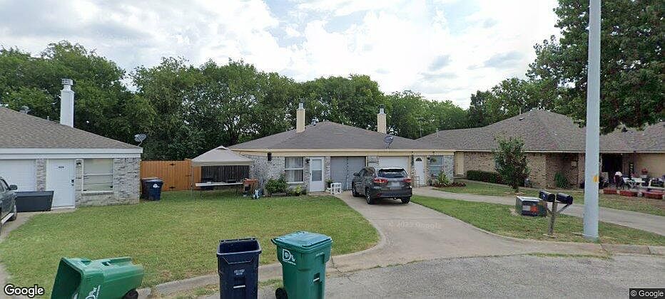 1st image of 416 Casie Ct
