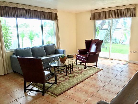 3rd image of 228 Timberlane Dr