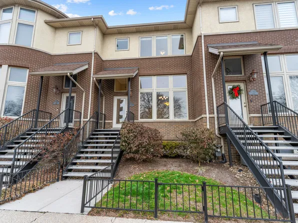 7705 York St, Forest Park, IL 60130