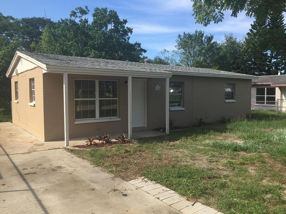 1st image of 2320 Southwest Cir