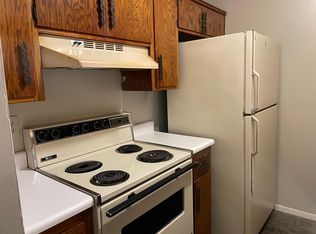 2900 SW Arnold Ave #34, Topeka, KS 66614