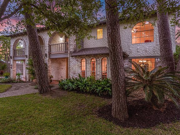 5th image of 10514 Brentway Dr
