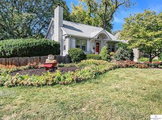 2004 N 50th St, Omaha, NE 68104