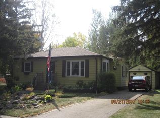 607 18th Ave S, Grand Forks, ND 58201