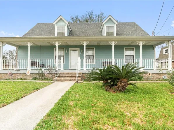 216 W Saint Avide St, Chalmette, LA 70043