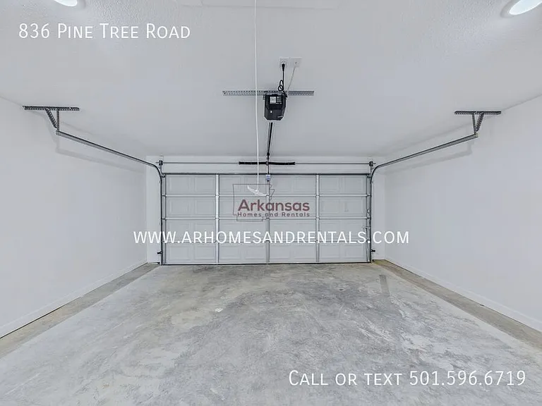 836 Pine Tree Rd — Photo 16