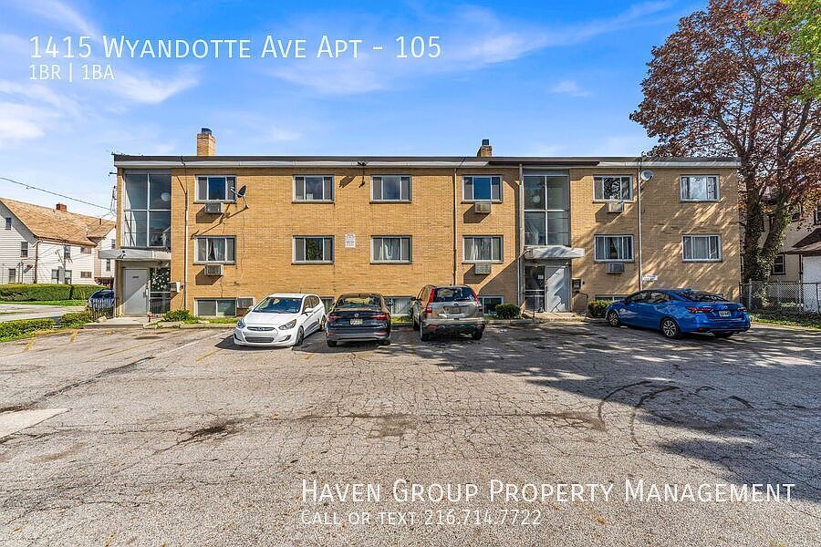 1st image of 1415 Wyandotte Ave APT 105