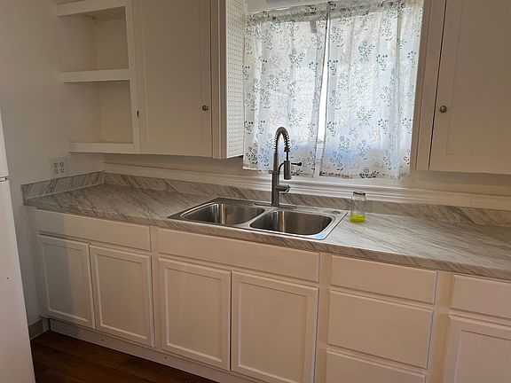 3rd image of 578 Canal St #A