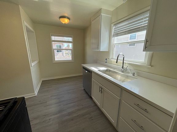 2nd image of 52 E 40th Ave #52