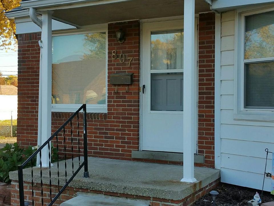 1st image of 807 Moran Ave