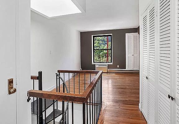 3rd image of 316 E 77th St APT 4C