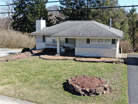4th image of 801 Maple Dr