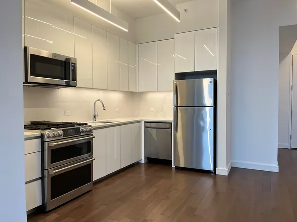 515 West 36th Street image 4 of 22