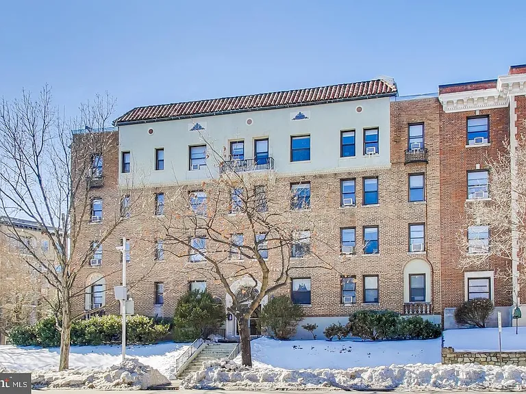 3600 Connecticut Ave NW #405 — Photo 3